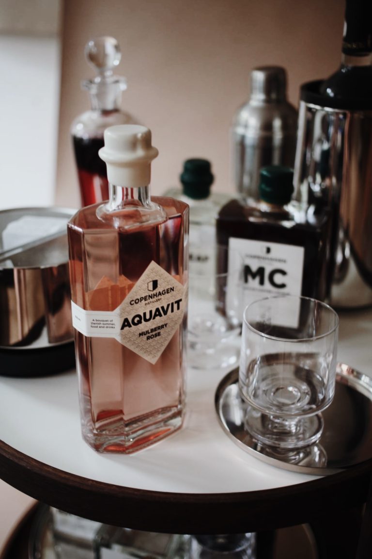 How to Make the Perfect Minimalist Home Bar